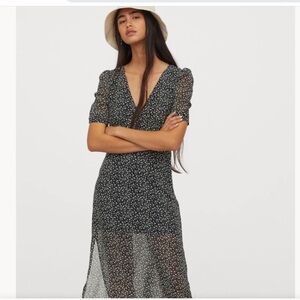 H&M spring /summer dress 🌷Small